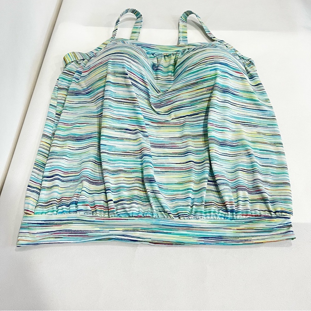 Lands' End Blouson Tummy Hiding Tankini Top Swimsuit Adjustable Straps Sz 16 DD